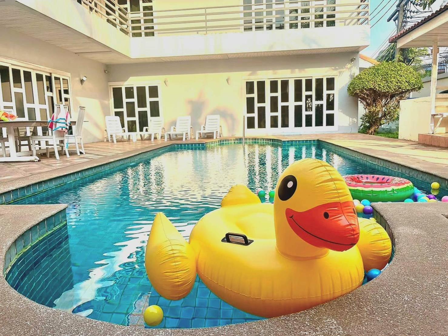 Вилла Pool 5bedroom Cosy Big Area Close To The *