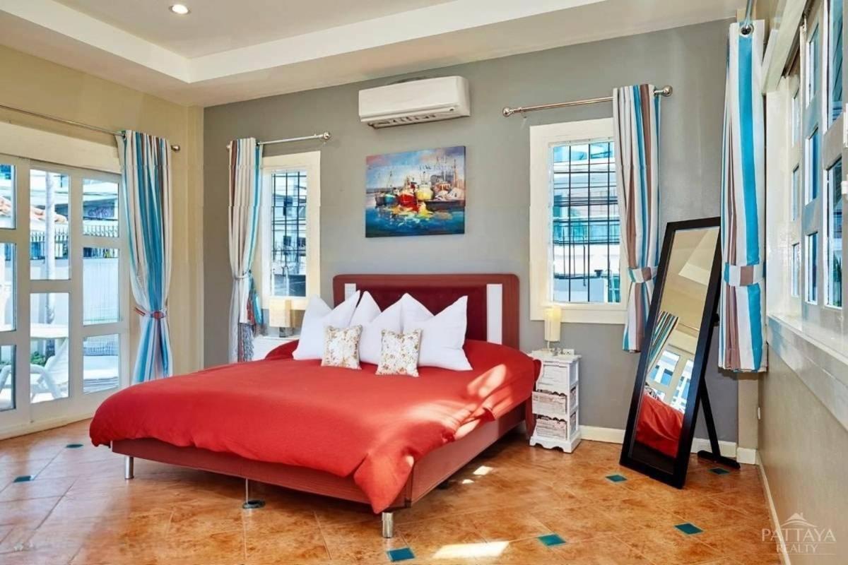 Pool 5bedroom Cosy Big Area Close To The Вилла Паттайя